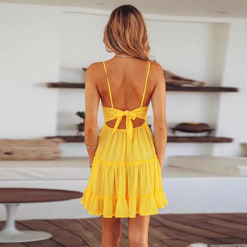 Ärmellos Tiefer V-Ausschnitt Rückenfrei Gelb Mini Kleid - CA Mode